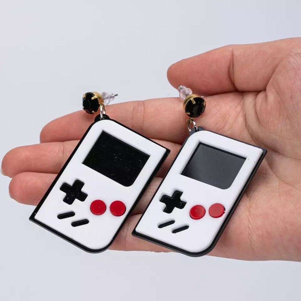Gameboy Earrings - Picture 2 of 4